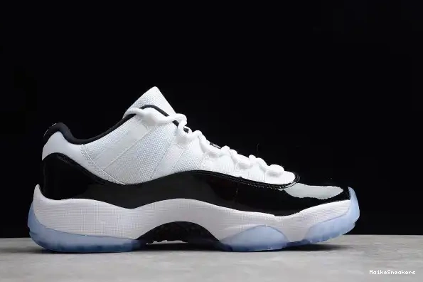 MaikeSneakers Low Air Retro White 528895-153 